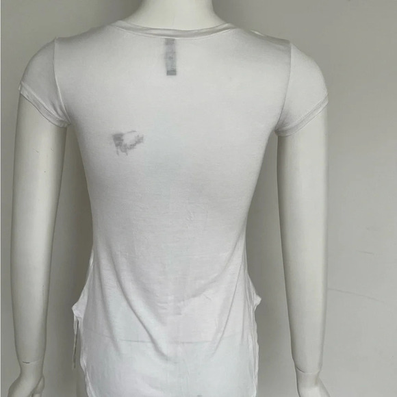 Women LOVE Golden Arrow Letter Printing White Soft Lightweight T-Shirt S NWOT - Picture 4 of 9